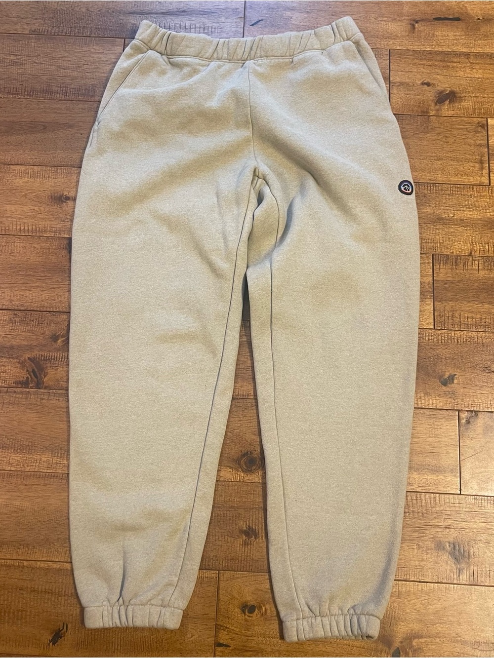 Patagonia Fitz Roy Icon Uprisal Sweatpants Joggers Men's Medium Tan Khaki Pocket